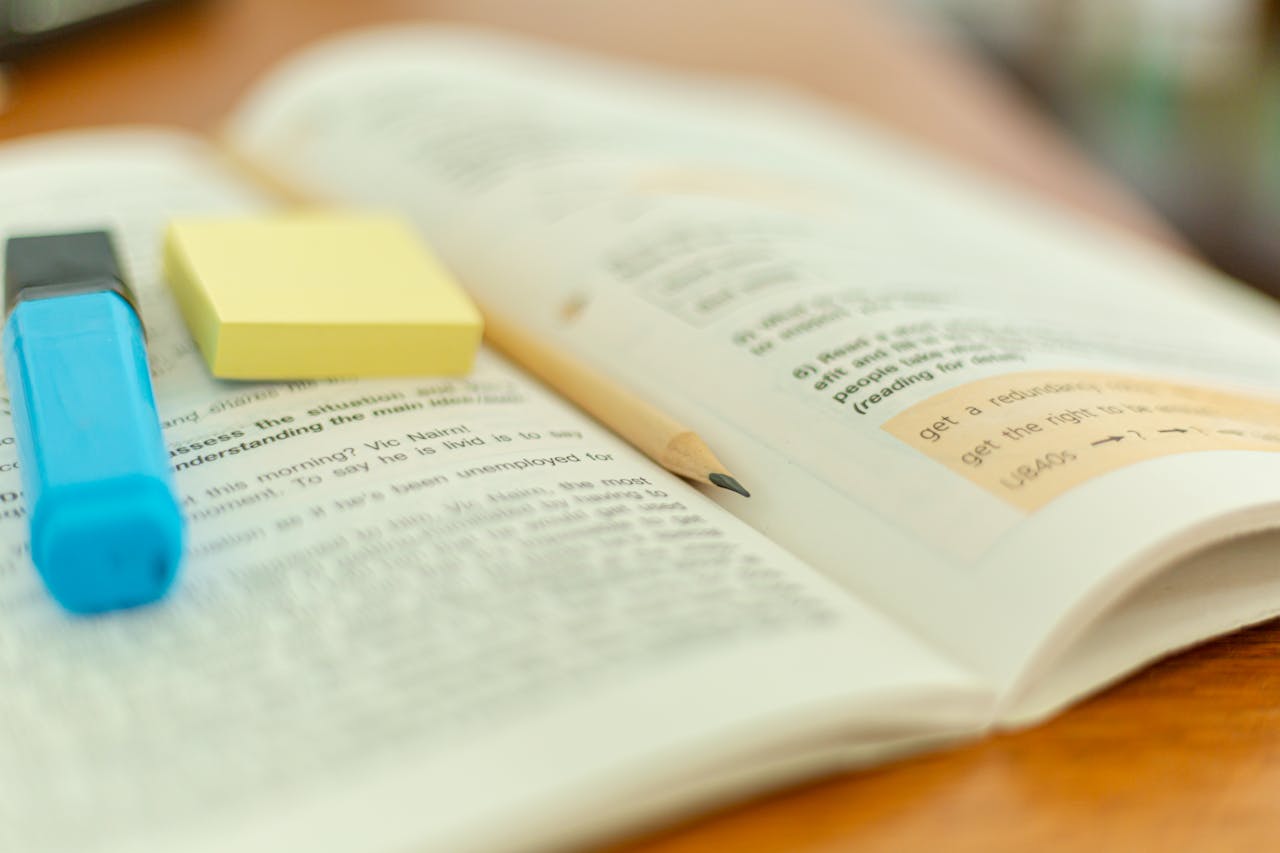 Dlaczego warto sięgnąć po Infos aktuell? O podręcznikach, które inspirują do nauki
