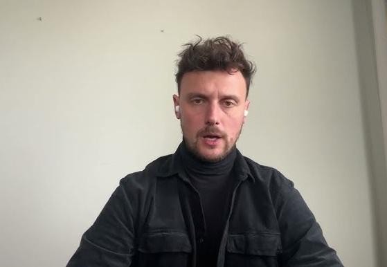 Łukasz Grabarczyk z Kasią Moś w swobodnej, prywatnej atmosferze.